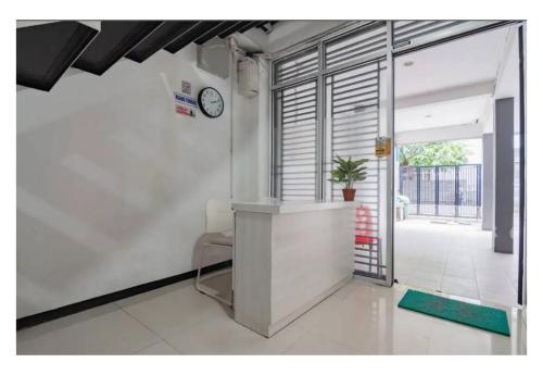Előcsarnok, Hotel O 95063 Afifah Syariah Guest House Manado in Singkil