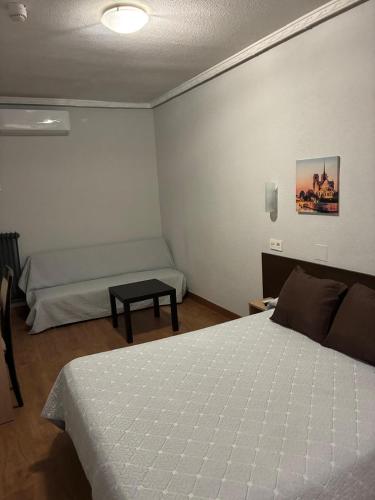 Hostal Conde David 2