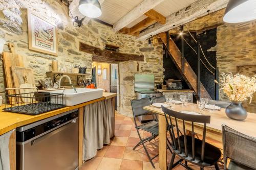 Nomaya mill & yurt in the heart of nature in La Gouesniere