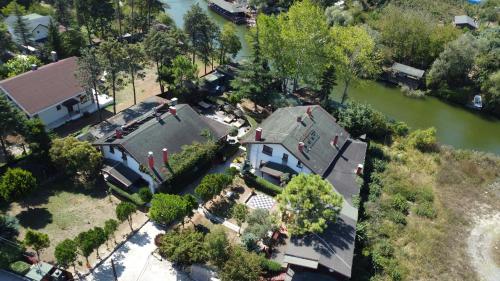 Viesnīcas āriene, Treetops Park Hotel in Göçe