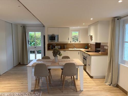 Au Bois Clair, Nature au coeur de la Sologne, Zoo de Beauval, Chateaux de la Loire, WIFI, 1 chambre, in Pierrefitte-sur-Sauldre