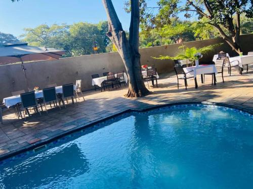 Facilities, Palm Leaf – Hazeldene Kwekwe with pool - 2333 in Midlands