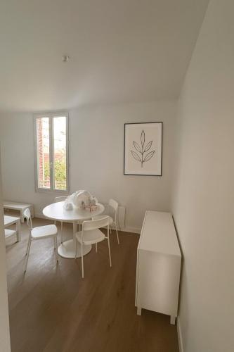 Le T2 Lumière dIvry Accès Jardin IDEAL 4 Personnes proche métro et toutes commodités - Location saisonnière - Ivry-sur-Seine