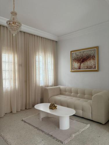 Villa Lumière La Marsa (Villa Lumiere La Marsa) in Sidi Daoud