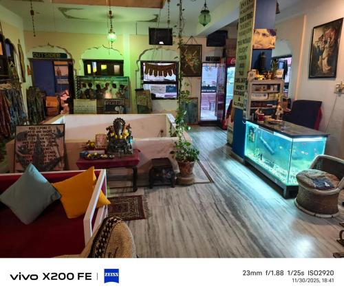 Pink Floyd cafe & hotel , pushkar – Pushkar, GA