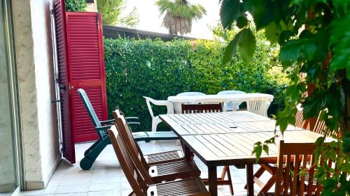 Villetta con giardino e posto auto a Numana - N183