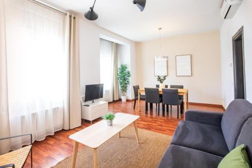 31ind1117- Apartment near sagrada Familia, Barcelona