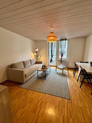 Zurich Style One Bedroom All Yours in Albisrieden - Altstetten