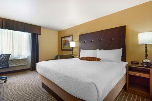 Best Western Plus Yakima Hotel - image 13