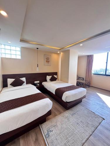 Deluxe Twin Room - 24 Hours Check-In and Check-Out