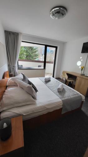 M7 Villa Bed& Bistro