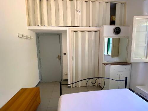  Villa Flower Holiday Torre Canne - 5min dalla spiaggia in Torre Canne