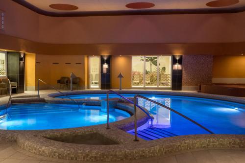 Swimming pool, Hunguest Hotel Flora in Eger