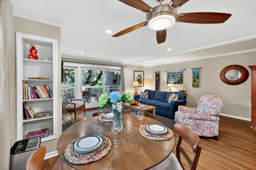 6A Seagrove Villa in Isle of Palms, USA