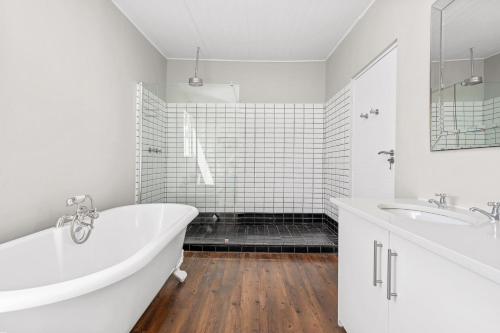 Bellevue House - image 2