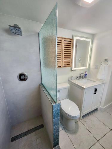 Cocoplum #7 - 2BR Oceanfront Condo on Seven Mile Beach - image 4