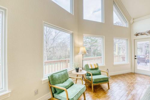 Fayetteville Retreat - 3BR & Loft Near U of A in Wheeler (AR)