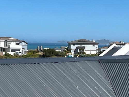Codrock Cottage in Calypso Beach
