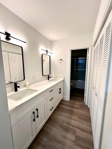 Badkamer, CG Miami House in Miami