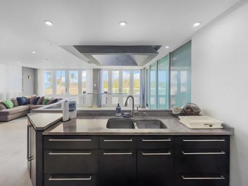 Villa Capitán Modern Stay Near Beach with pool (Villa Capitan Modern Stay Near Beach with pool) in Vega Alta