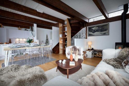 Chalet Pic & View - OVO Network