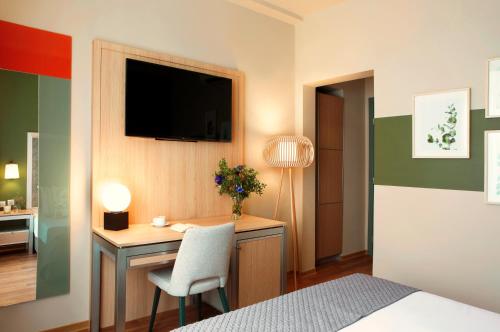 Hotel Central by Zeus International - image 14