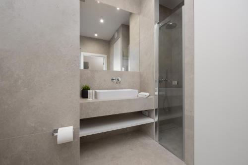 Prestigious Apartments with Sauna & Gym by Renters Prestige - image 2