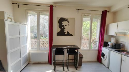 Kitchen, Comfy Parisian studio! in Ivry-sur-Seine