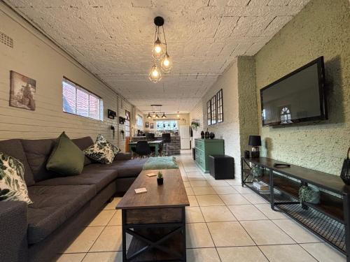 NBs Sage & Stone Nest in Edenvale