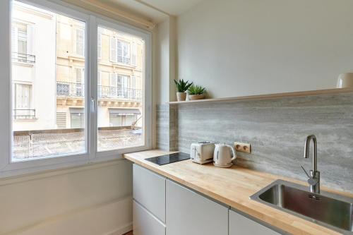 Sublime studio Beaubourg by Studio prestige in Paris