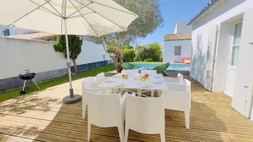 Superbe villa avec piscine dans le village de St Clément (Superbe villa avec piscine dans le village de St Clement) in Saint-Clement-des-Baleines