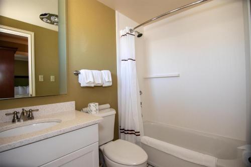 2 bedrooms, 2 beds