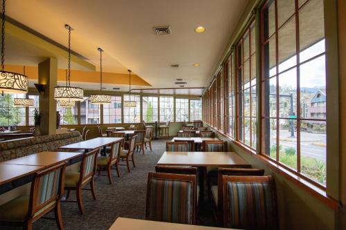 طعام و مشروبات, The Bard's Inn, BW Signature Collection in Ashland City Center