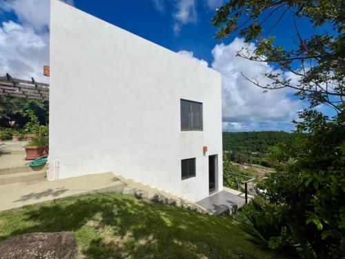 Exterior view, The Lookout Grenada in Corinth