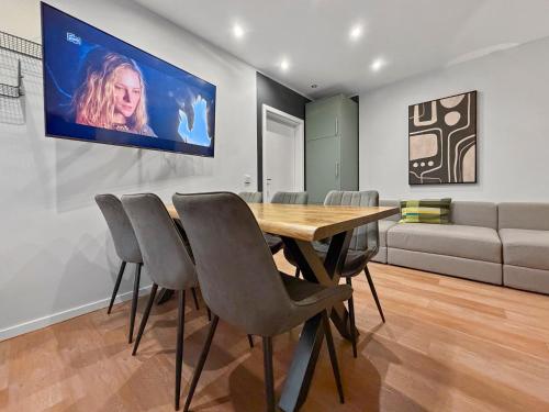 Flatista Homes - Central Station - 3BR, Munich (photo 5)