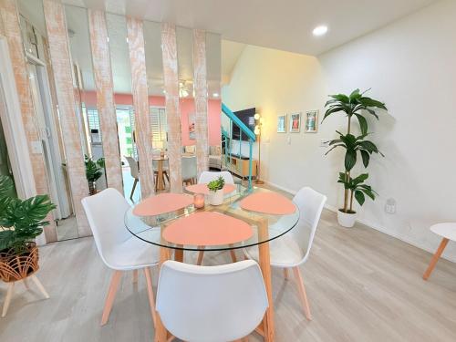 Tropical Desert Oasis with Tennis Jacuzzi BBQ in 大教堂市