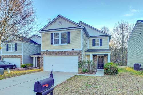 Pet-Friendly Home Just Outside Downtown Charlotte! – khách sạn tại Westchester