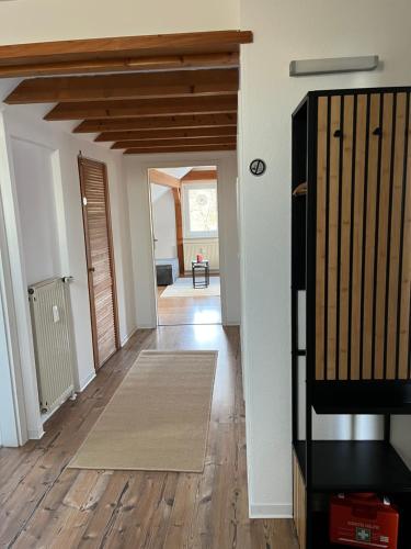 Ferienwohnung - Balkon - Netflix - Parkplatz - Kingsize-Bett - 6 Personen in Antrifttal