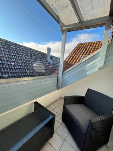 Erkély/terasz, Ferienwohnung - Balkon - Netflix - Parkplatz - Kingsize-Bett - 6 Personen in Antrifttal