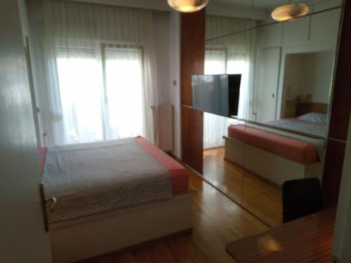 共用Lounge/電視區, Waterfront private room, own bathroom in 新海灘區