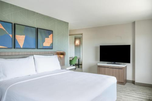 Hilton Garden Inn Denver Tech Center - image 3