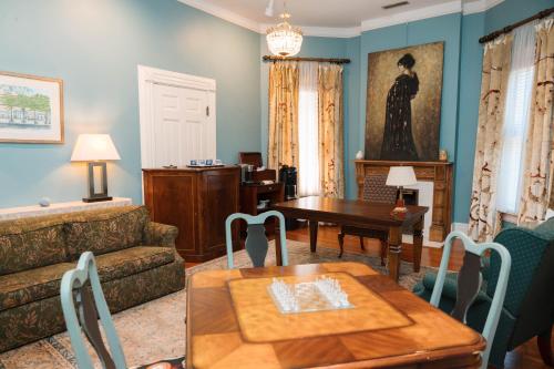 Burke Mansion – Macon, GA