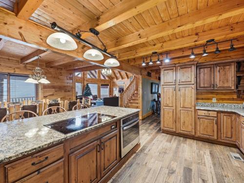 Stairway To Heaven #556 by Aunt Bug's Cabin Rentals - image 37
