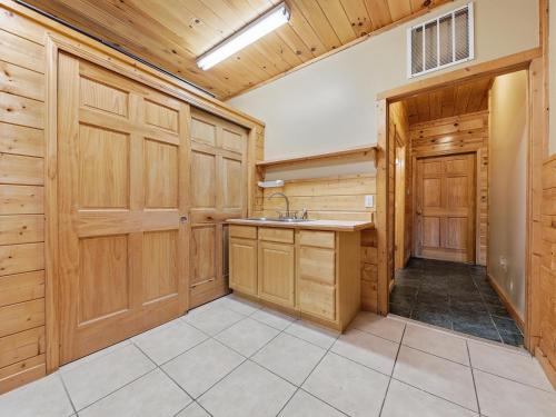 Stairway To Heaven #556 by Aunt Bug's Cabin Rentals - image 42