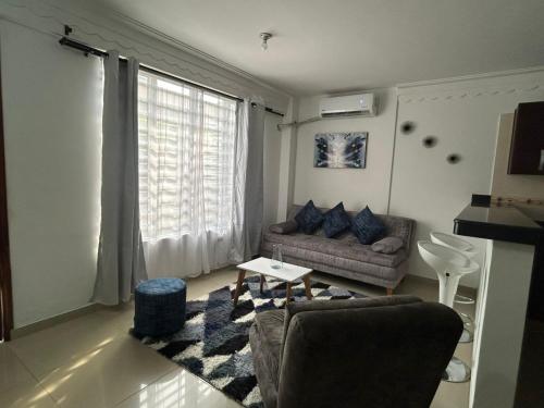 Lujoso Apto 10 min de Clínica Valle de lili y CC Jardín Plaza, Caney 2