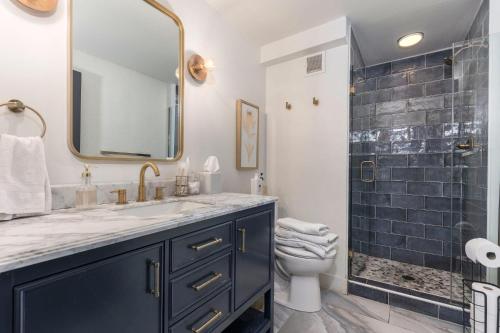 Derby City Plush Loft --- 6 Bed 4 Bath By Hollyhock Suites - 路易維爾