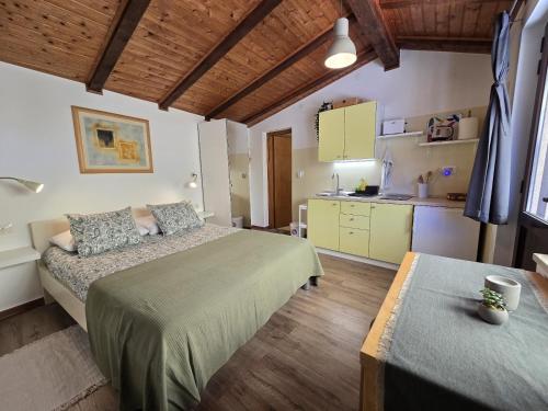 Apartments & Rooms Chiara 4
