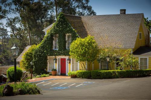 Vista exterior, The Heritage House Resort in Little River (CA)