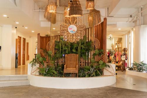 Entrance, Bay's Inn Resort in Baler