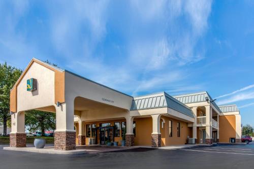 外部景觀, 雅典I-65亨茨維爾區西凱藝酒店 (Quality Inn Athens I-65 / Huntsville Area West) in 阿拉巴馬州阿森斯 (AL)
